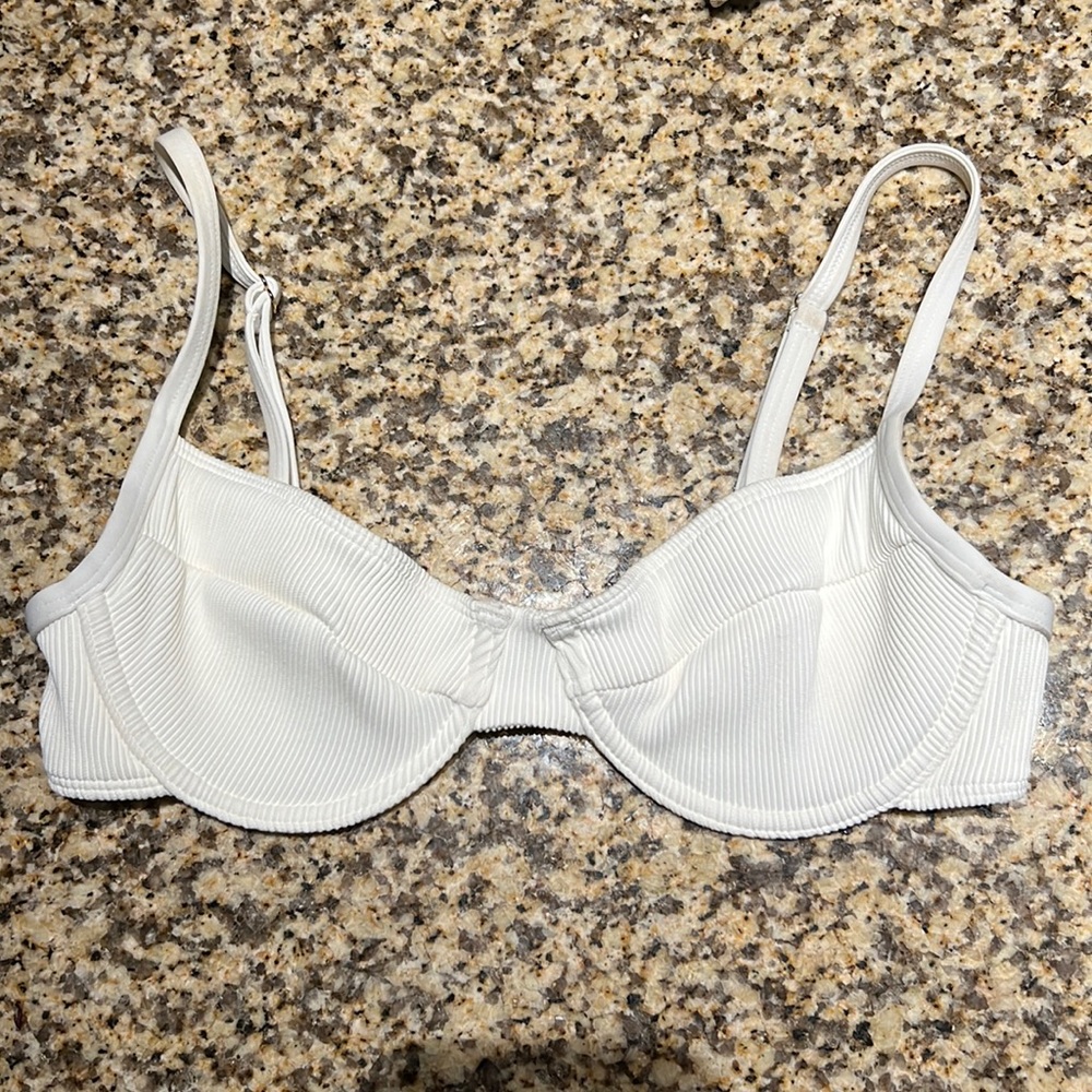 White ribbed underwire bikini top